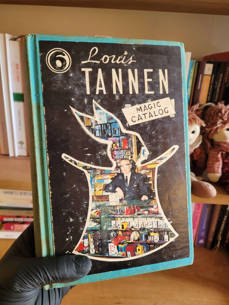 (1966) Louis Tannen magic catalog Páginas con Historia