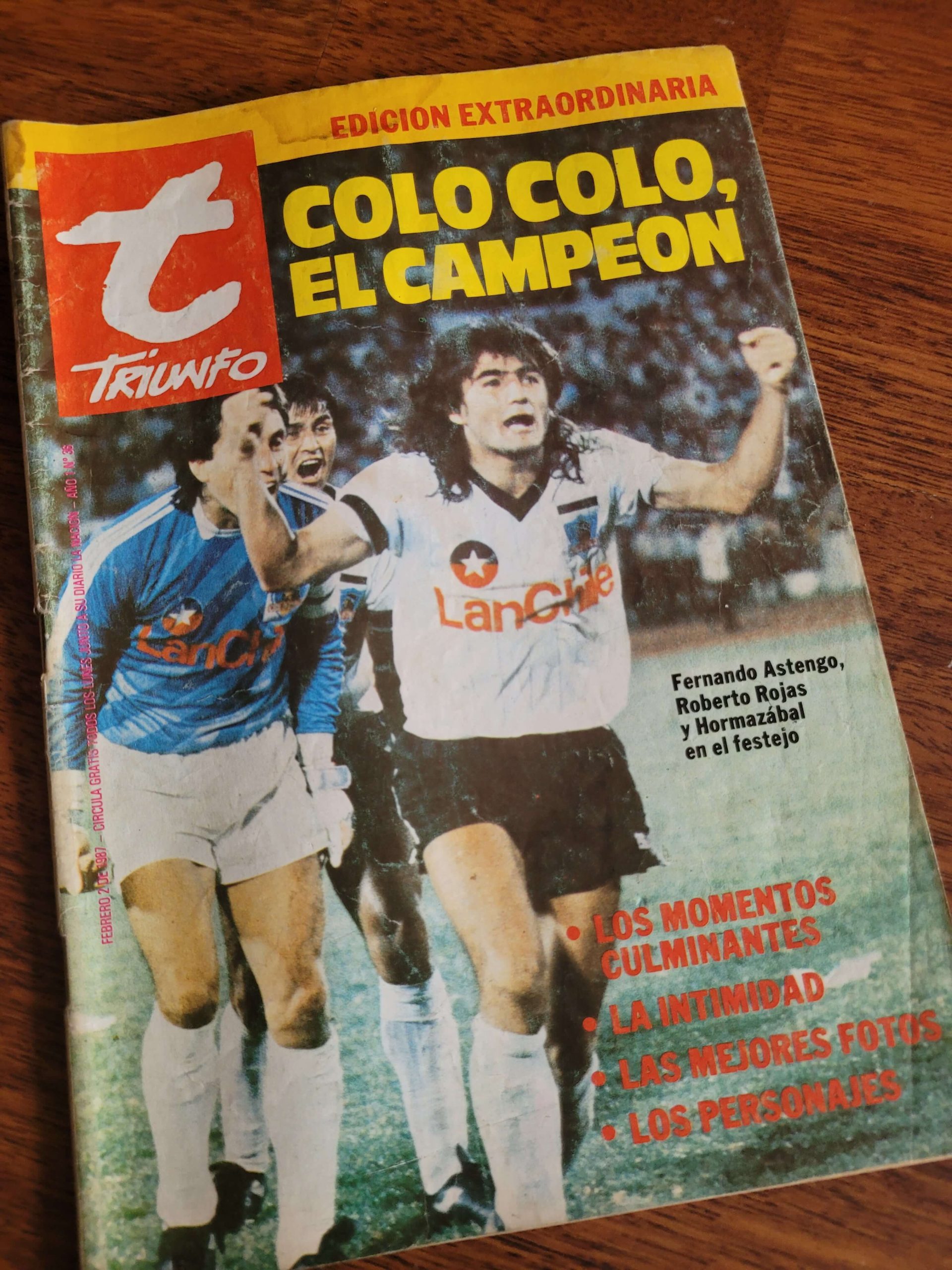 (1986) Revista Triunfo Colo Colo campeón 86