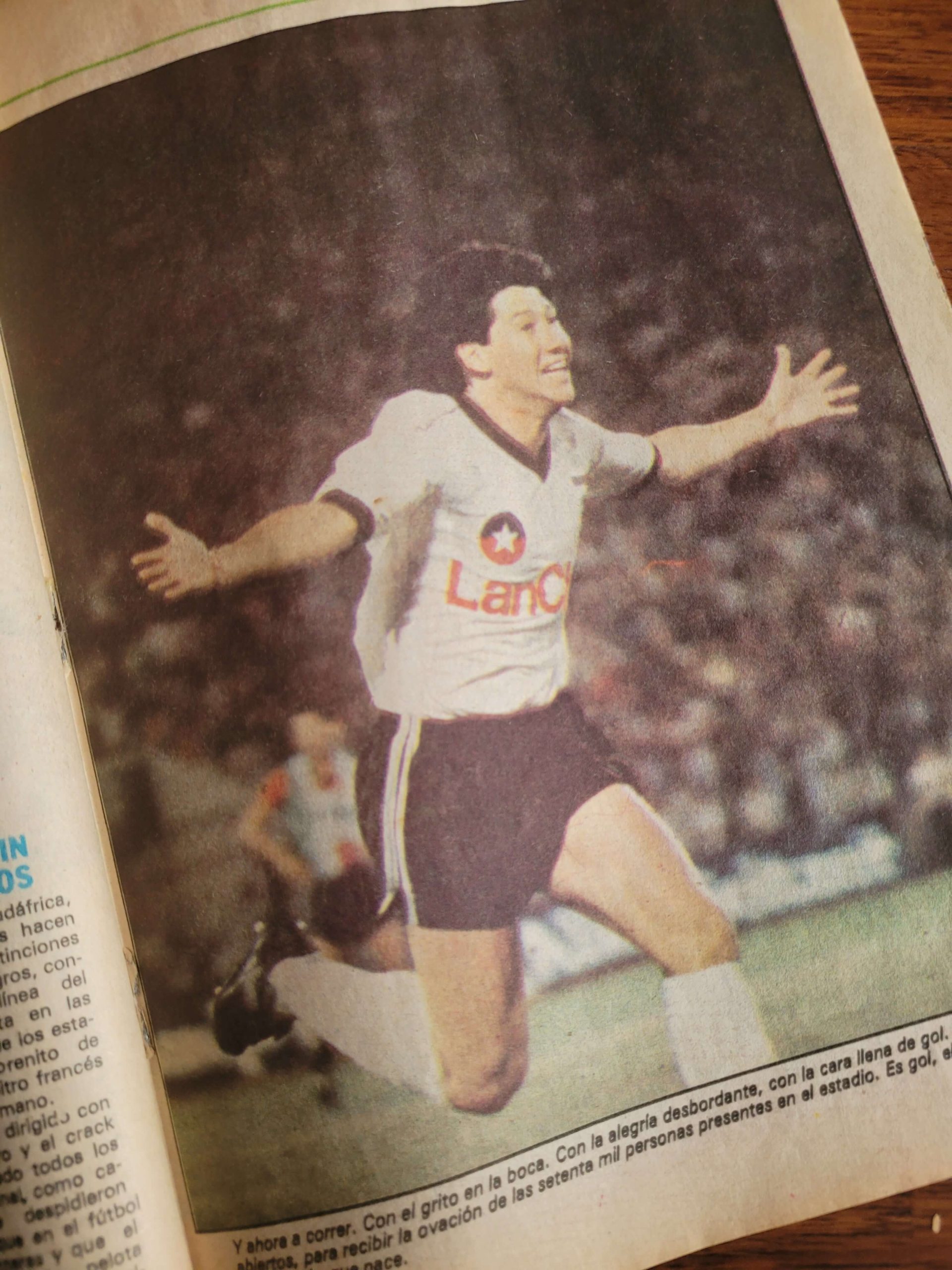 (1986) Revista Triunfo Colo Colo campeón 86