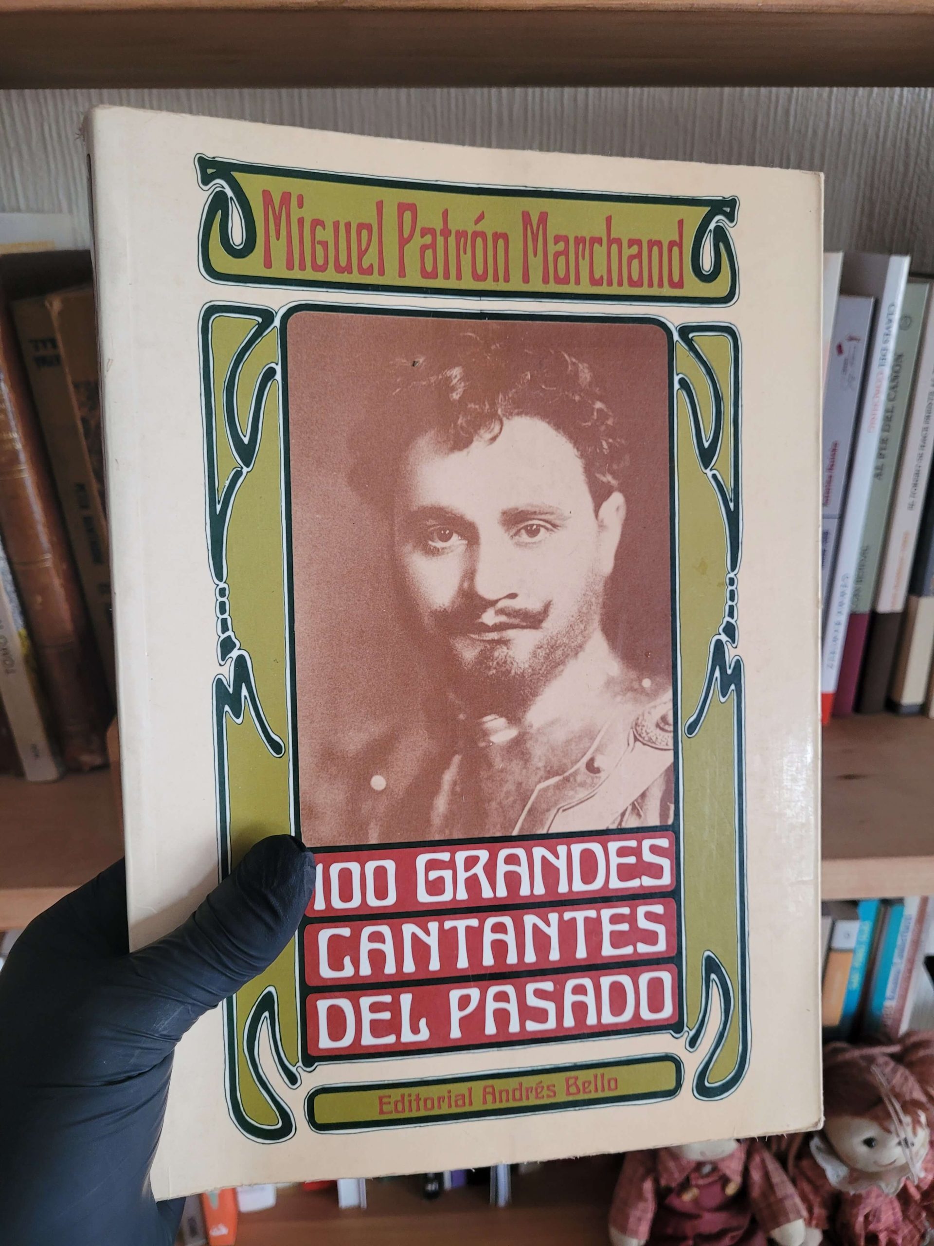 100 grandes cantantes del pasado (Miguel Patrón Marchand)