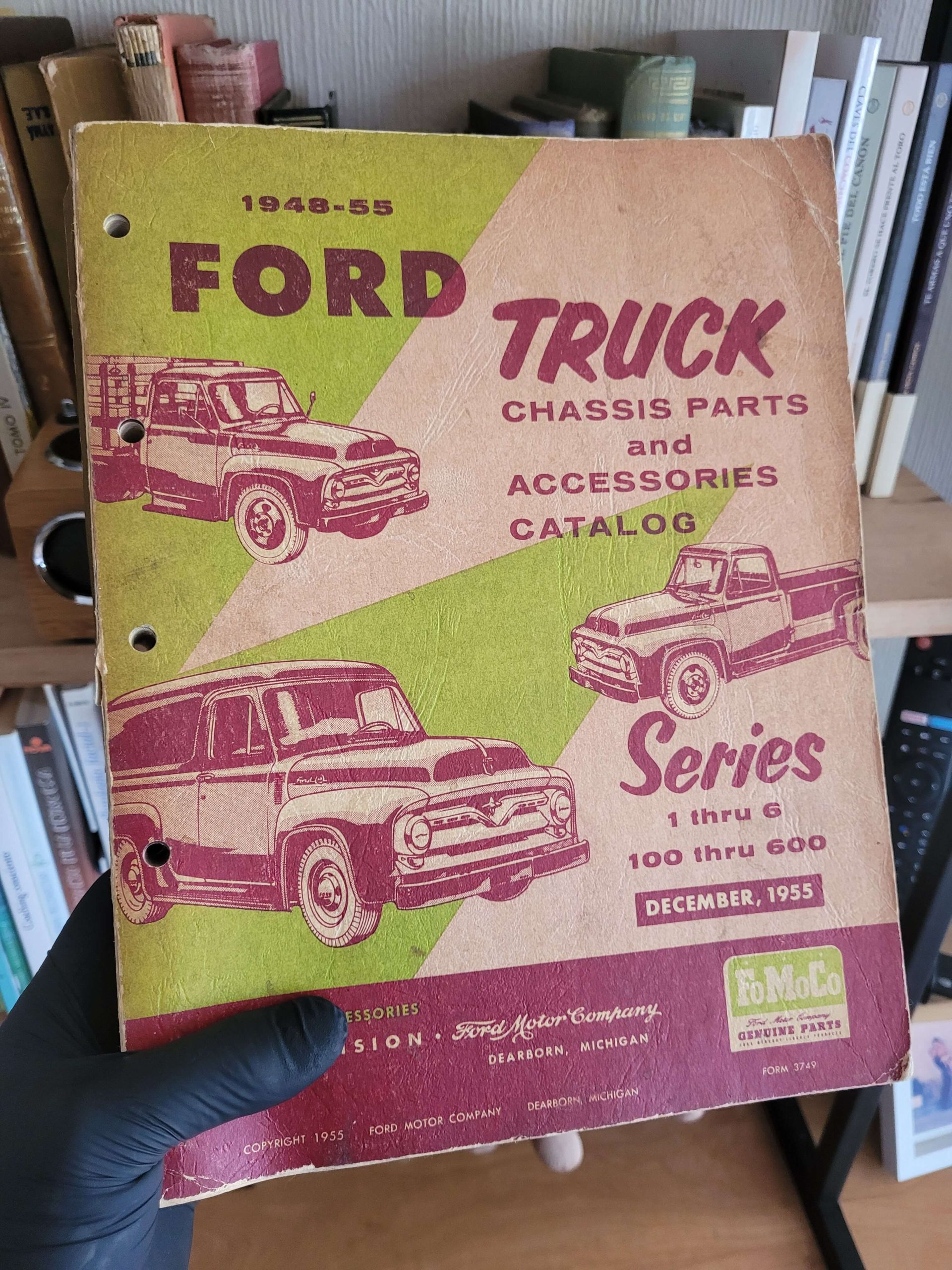 Catálogo de partes de camionetas FORD entre 1948 y 1955