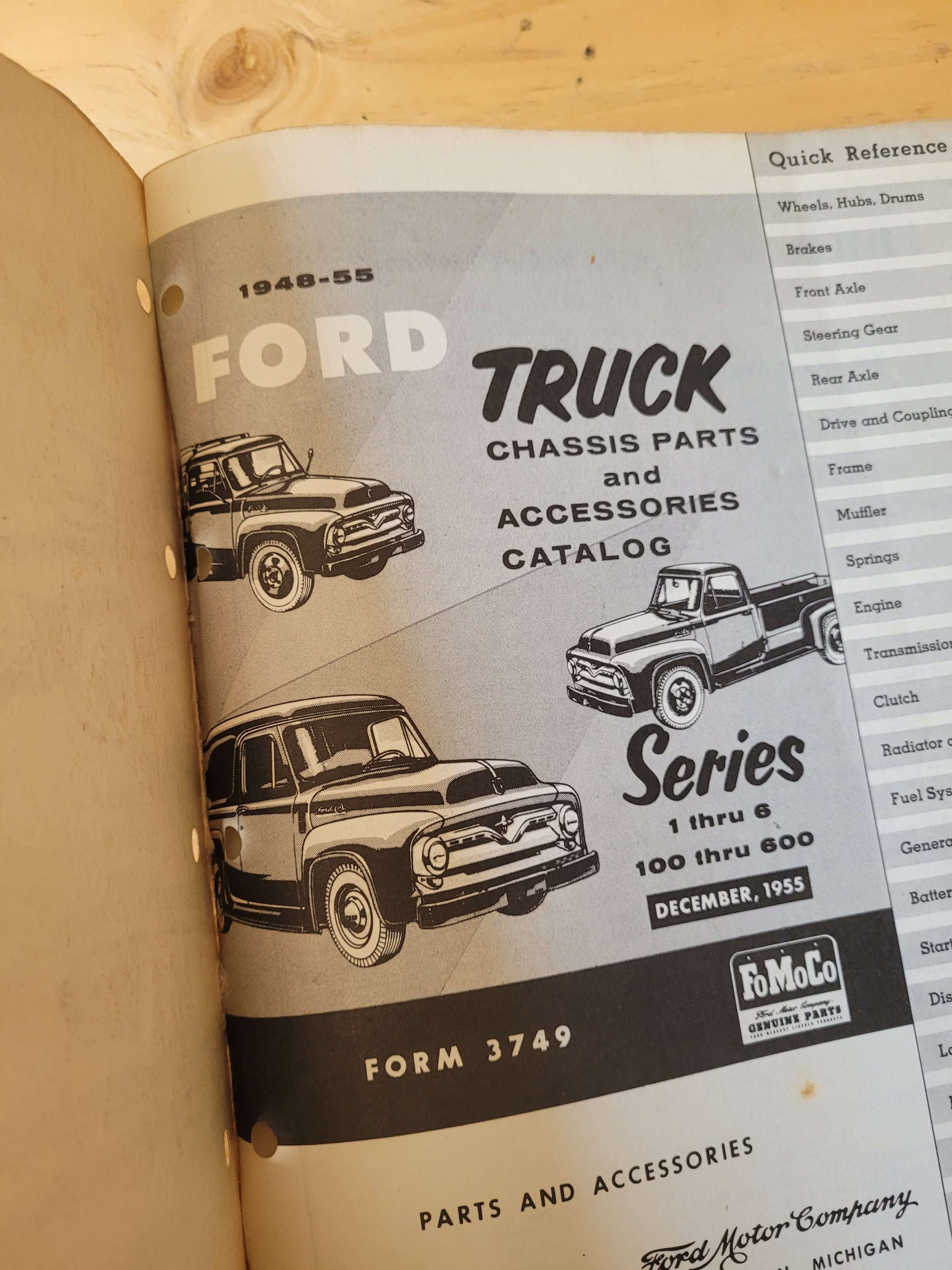 Catálogo de partes de camionetas FORD entre 1948 y 1955