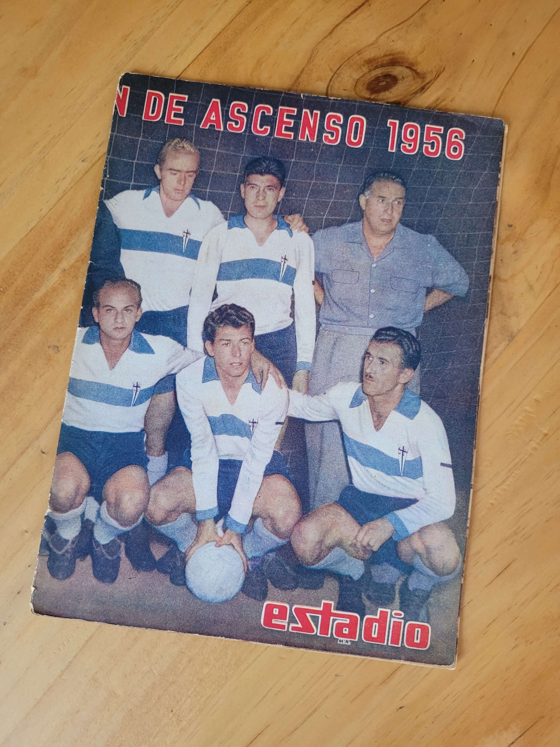 (1956) ESTADIO portada Universidad Católica campeón del Ascenso 1956