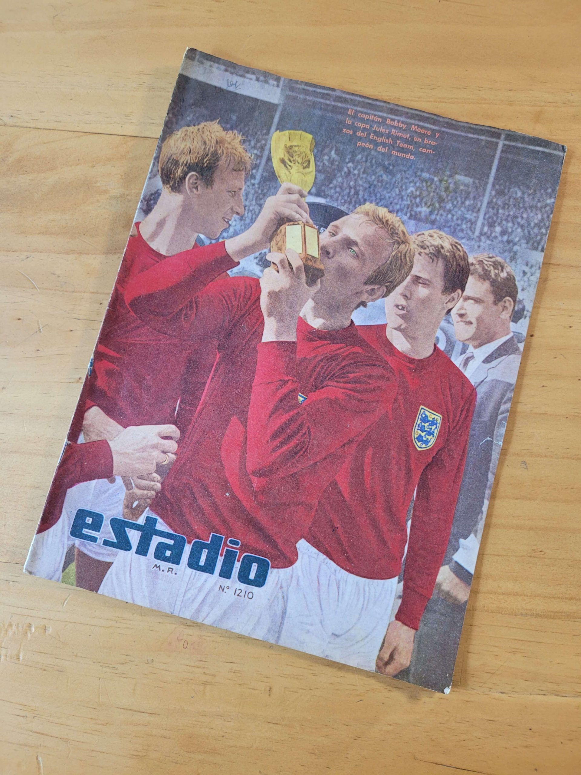 Revista ESTADIO (1966) nº1210