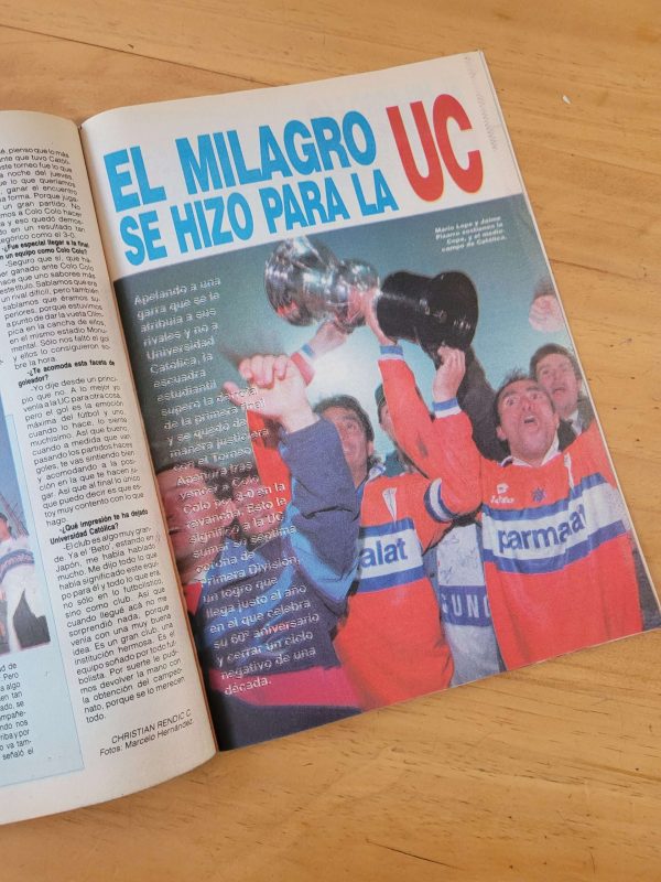 Revista TRIUNFO -Universidad Católica campeón apertura 1997-