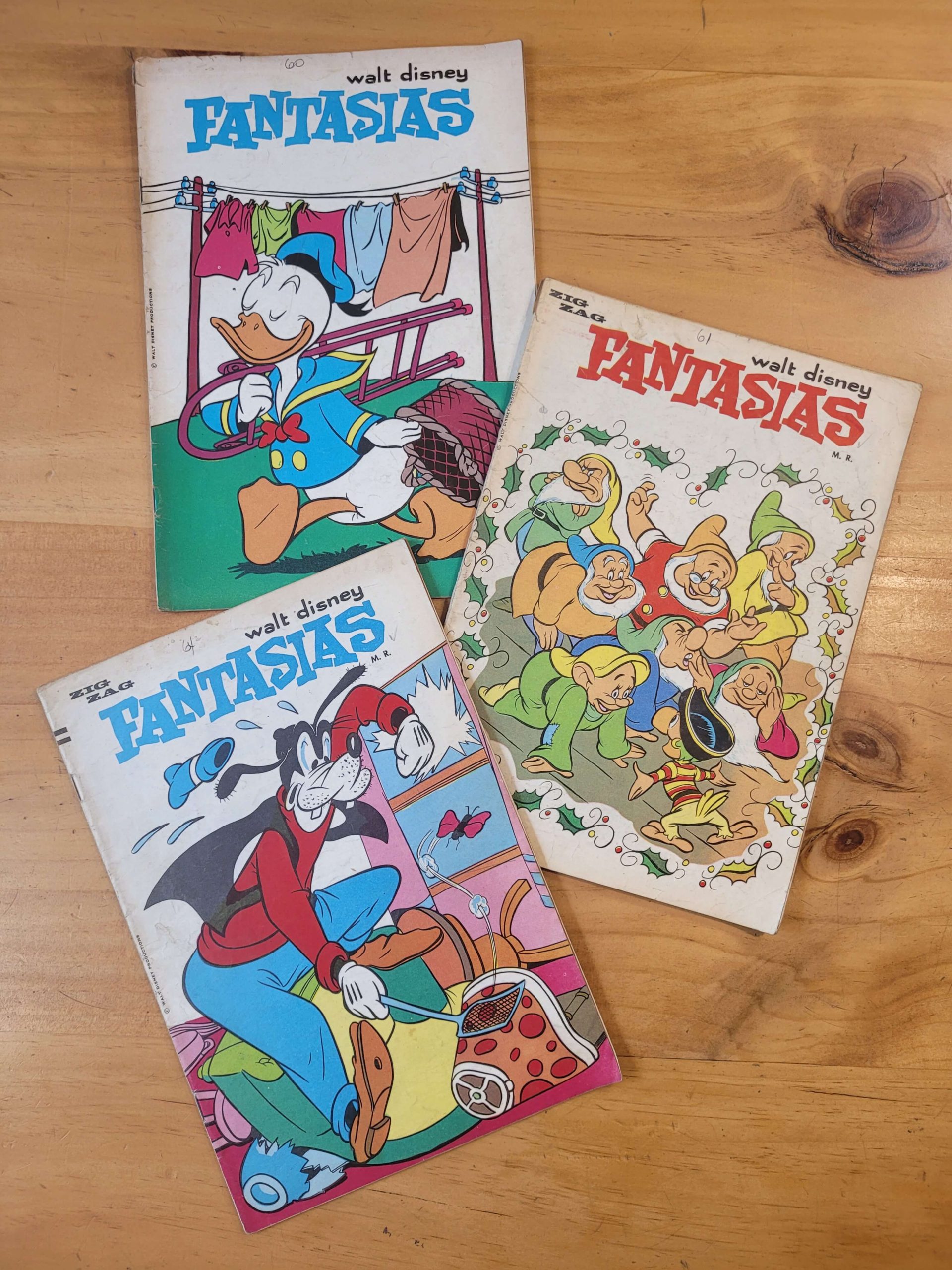 Pack n°5 FANTASIAS de Walt Disney, años 60s (x4)