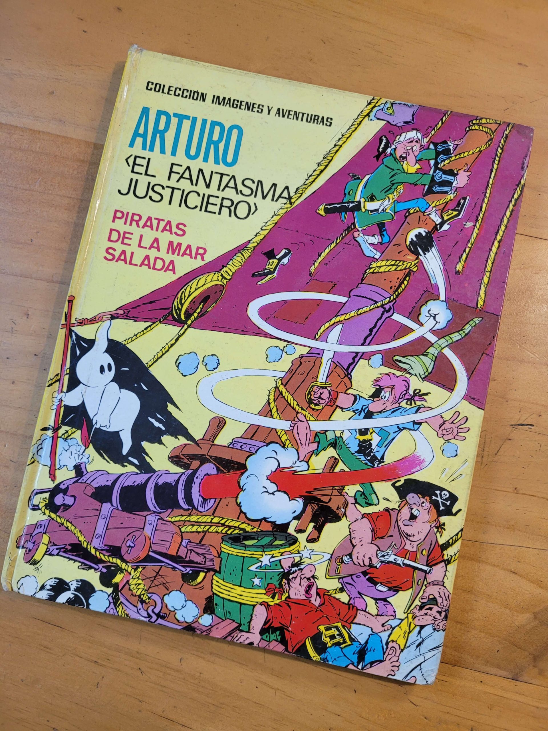 Libro de historietas de ARTURO: EL FANTASMA JUSTICIERO (1964)
