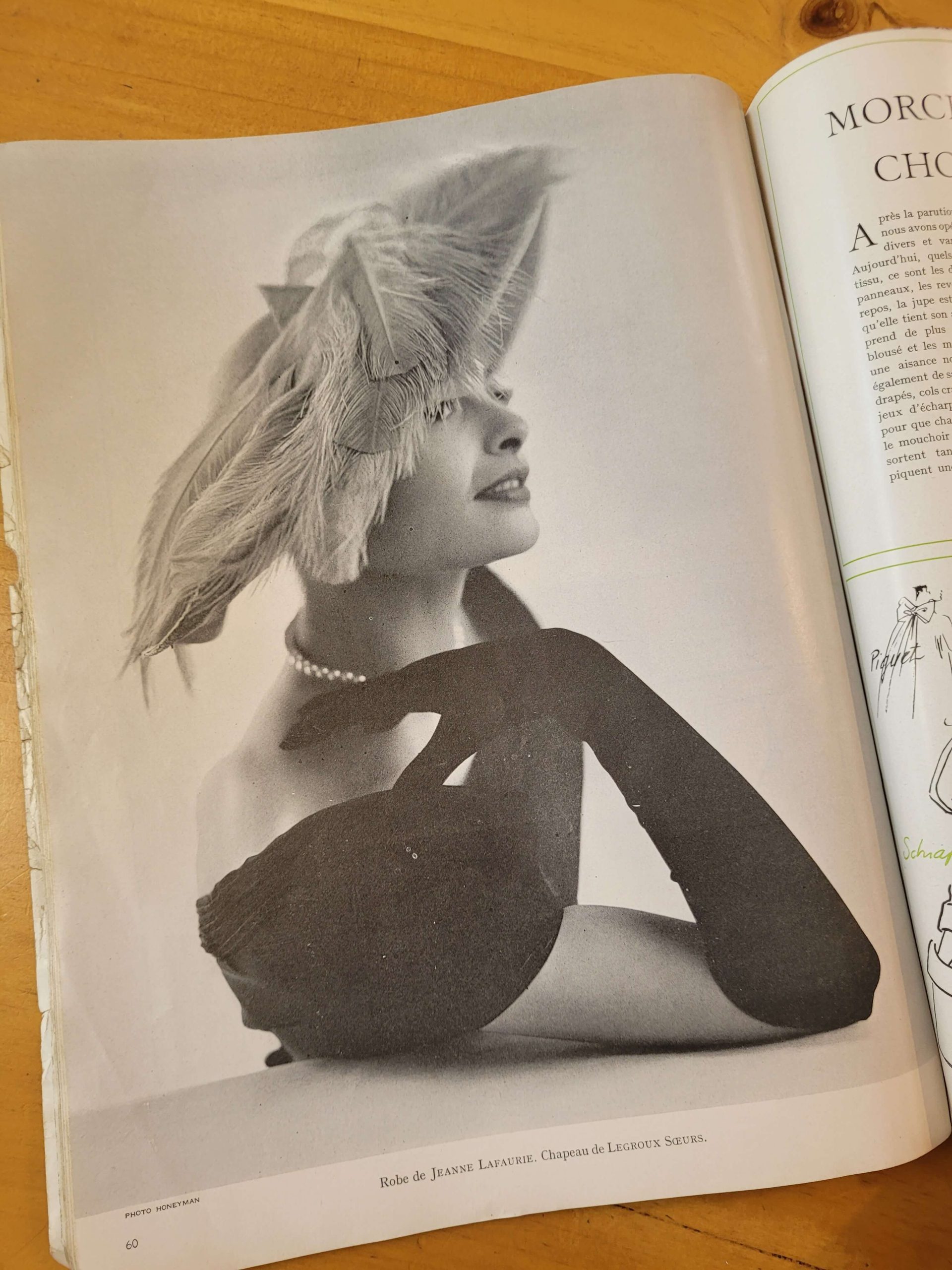 Revista VOGUE edición francesa para febrero de 1949 (Número de postguerra) - Imagen 7