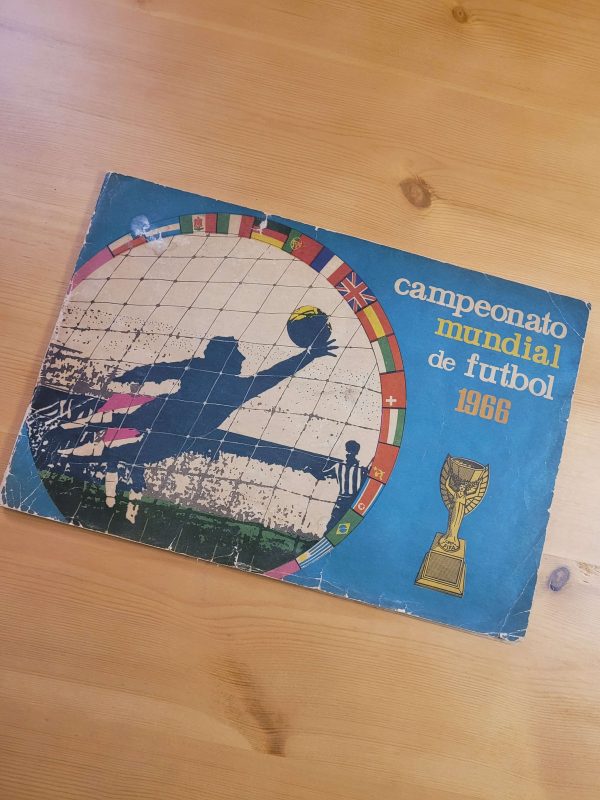 Álbum CAMPEONATO MUNDIAL DE FUTBOL INGLATERRA1966 -Original y completo-