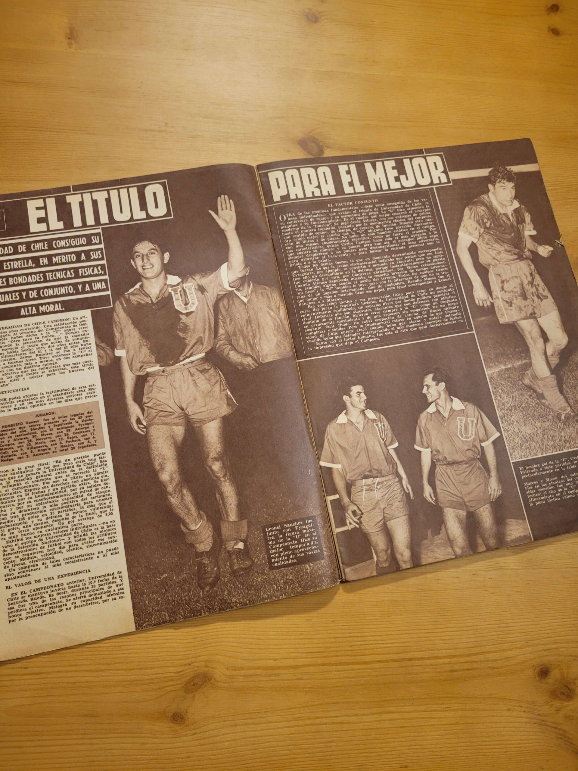 Pack ESTADIO -U de Chile del ballet azul campeón 1962 y 1965- (x2) - Imagen 7