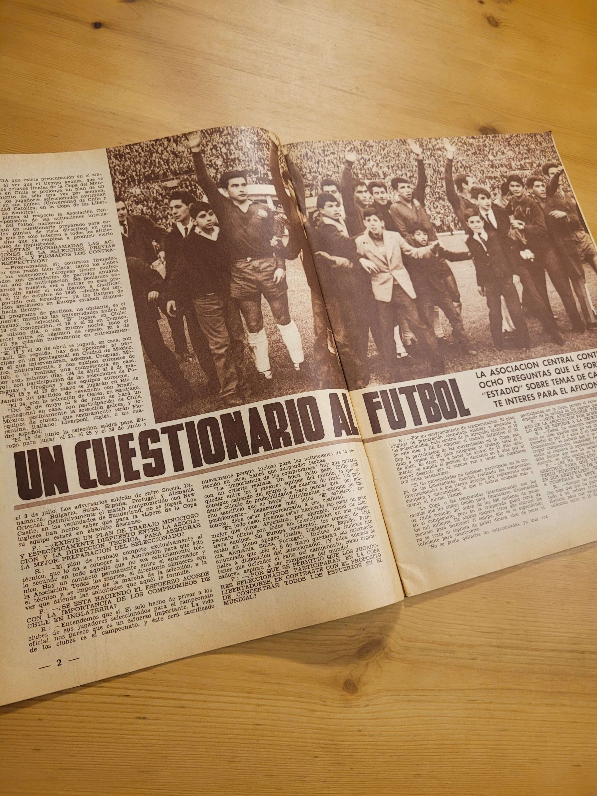 Pack ESTADIO -U de Chile del ballet azul campeón 1962 y 1965- (x2) - Imagen 13