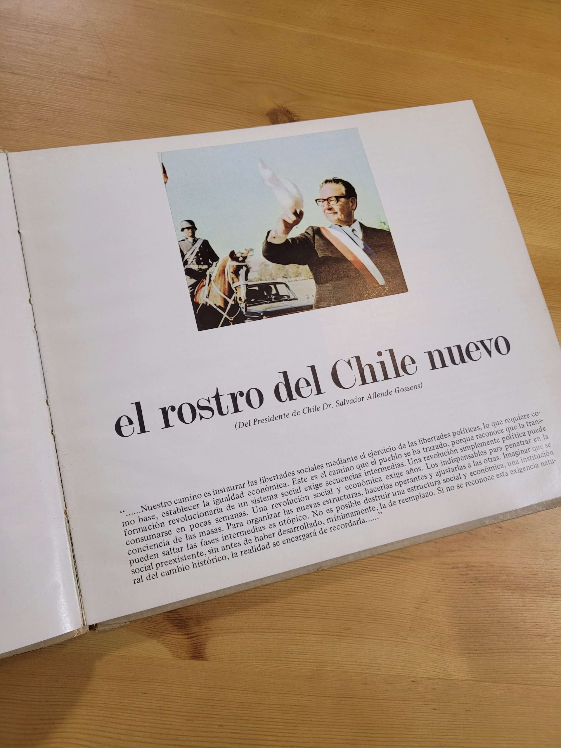 Libro EL CAMINO DE CHILE -CORFO- (1972) - Imagen 2