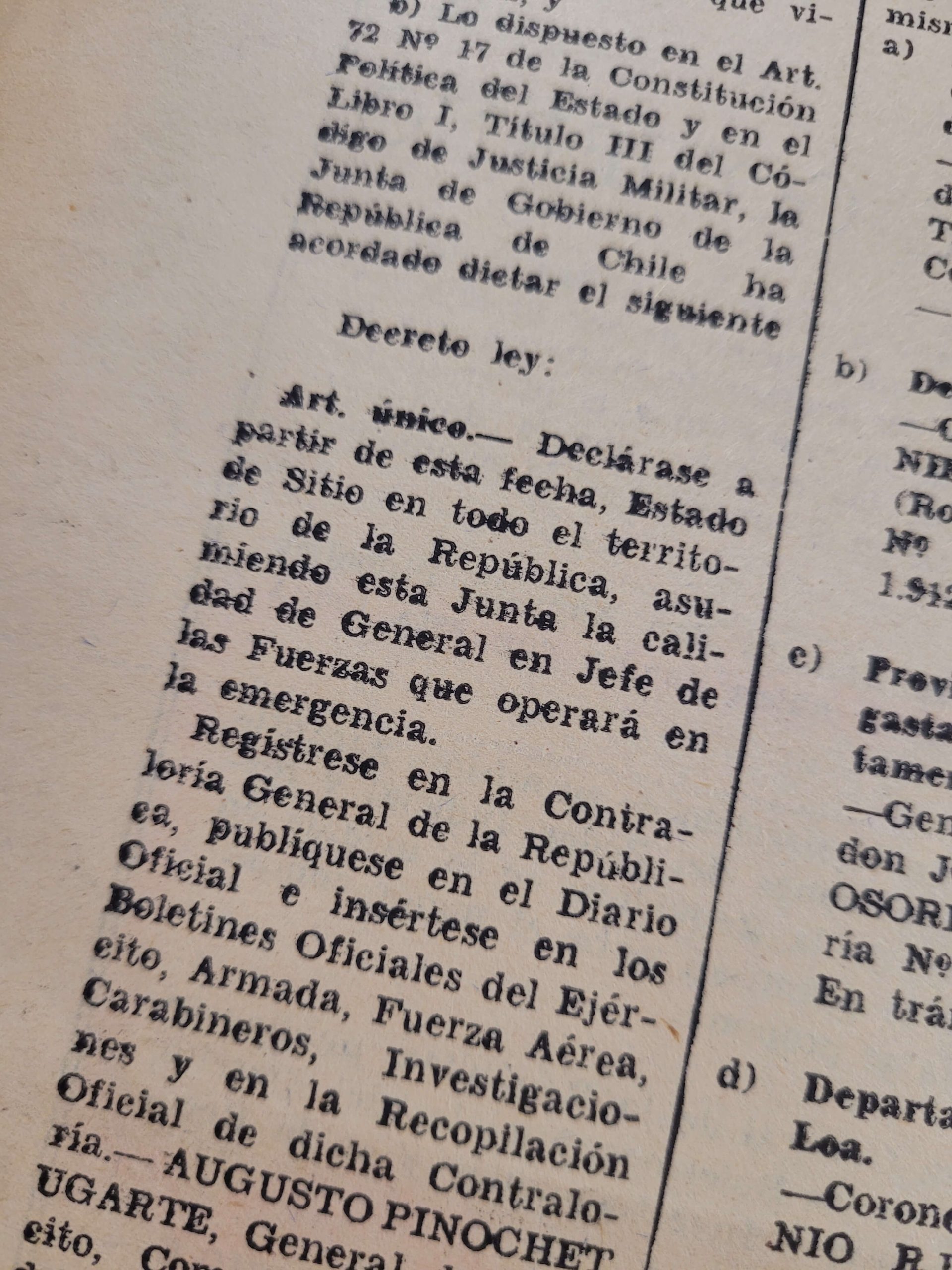 Diario EL MERCURIO -Derrocamiento de Salvador Allende + Diario Oficial Junta de Mando- (1973) - Imagen 4