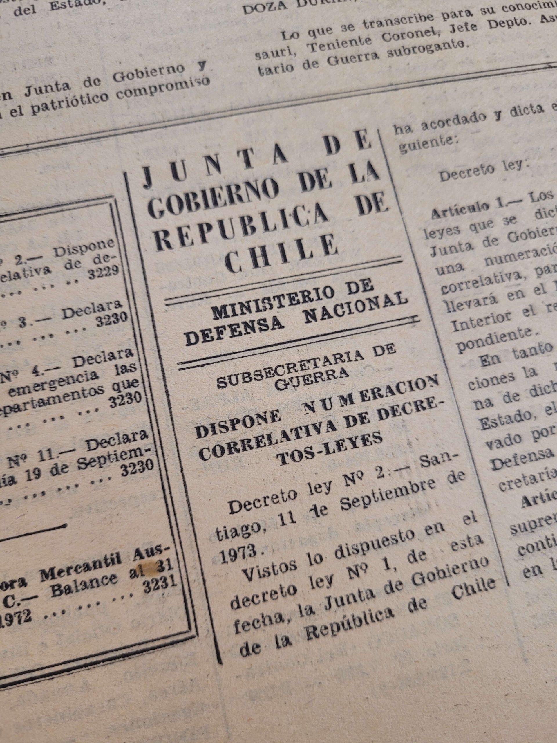 Diario EL MERCURIO -Derrocamiento de Salvador Allende + Diario Oficial Junta de Mando- (1973) - Imagen 6