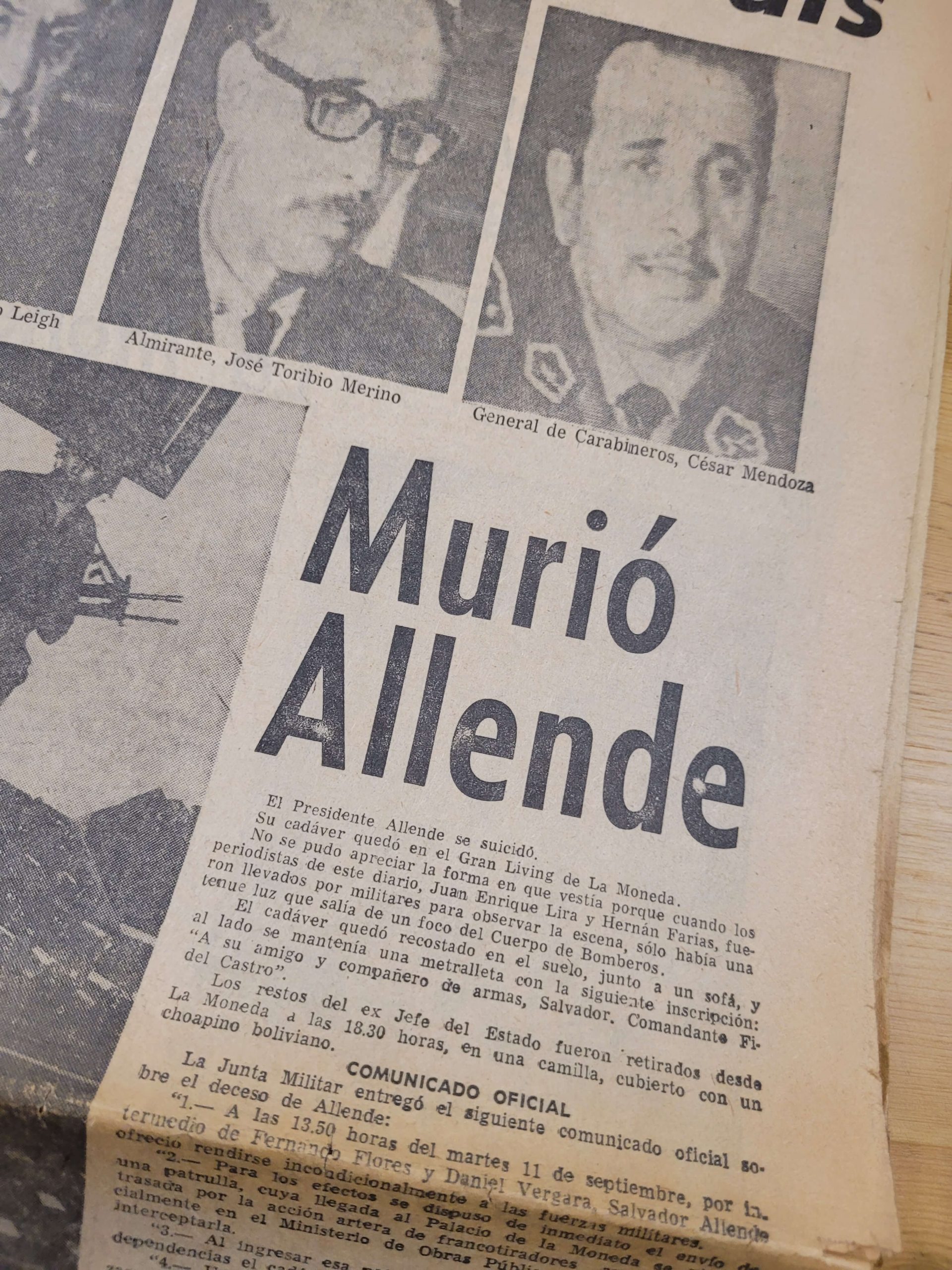 Diario EL MERCURIO -Derrocamiento de Salvador Allende + Diario Oficial Junta de Mando- (1973) - Imagen 8
