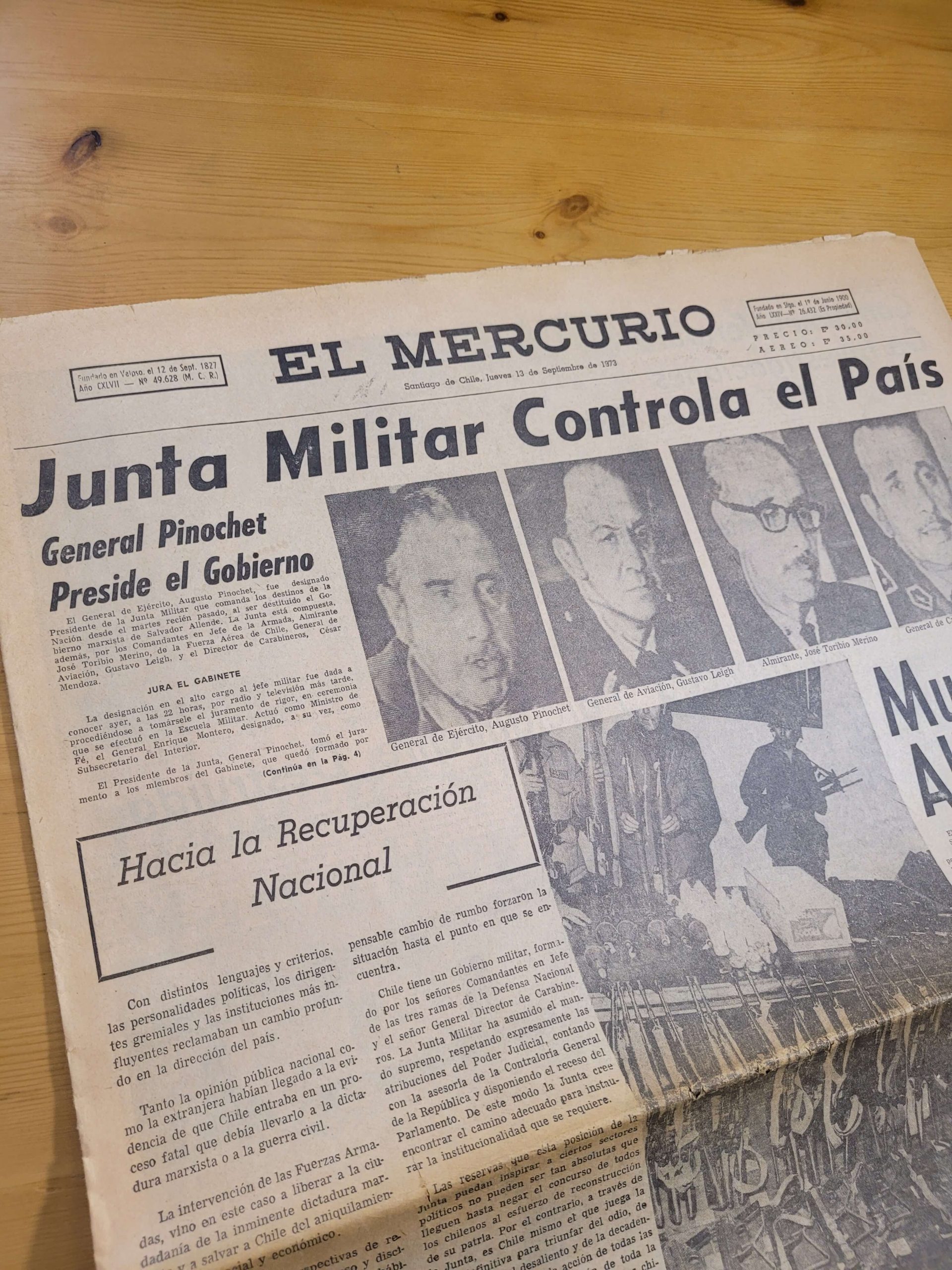 Diario EL MERCURIO -Derrocamiento de Salvador Allende + Diario Oficial Junta de Mando- (1973) - Imagen 7
