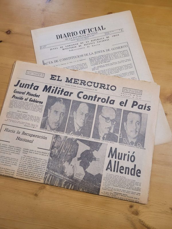 Diario EL MERCURIO -Derrocamiento de Salvador Allende + Diario Oficial Junta de Mando- (1973)
