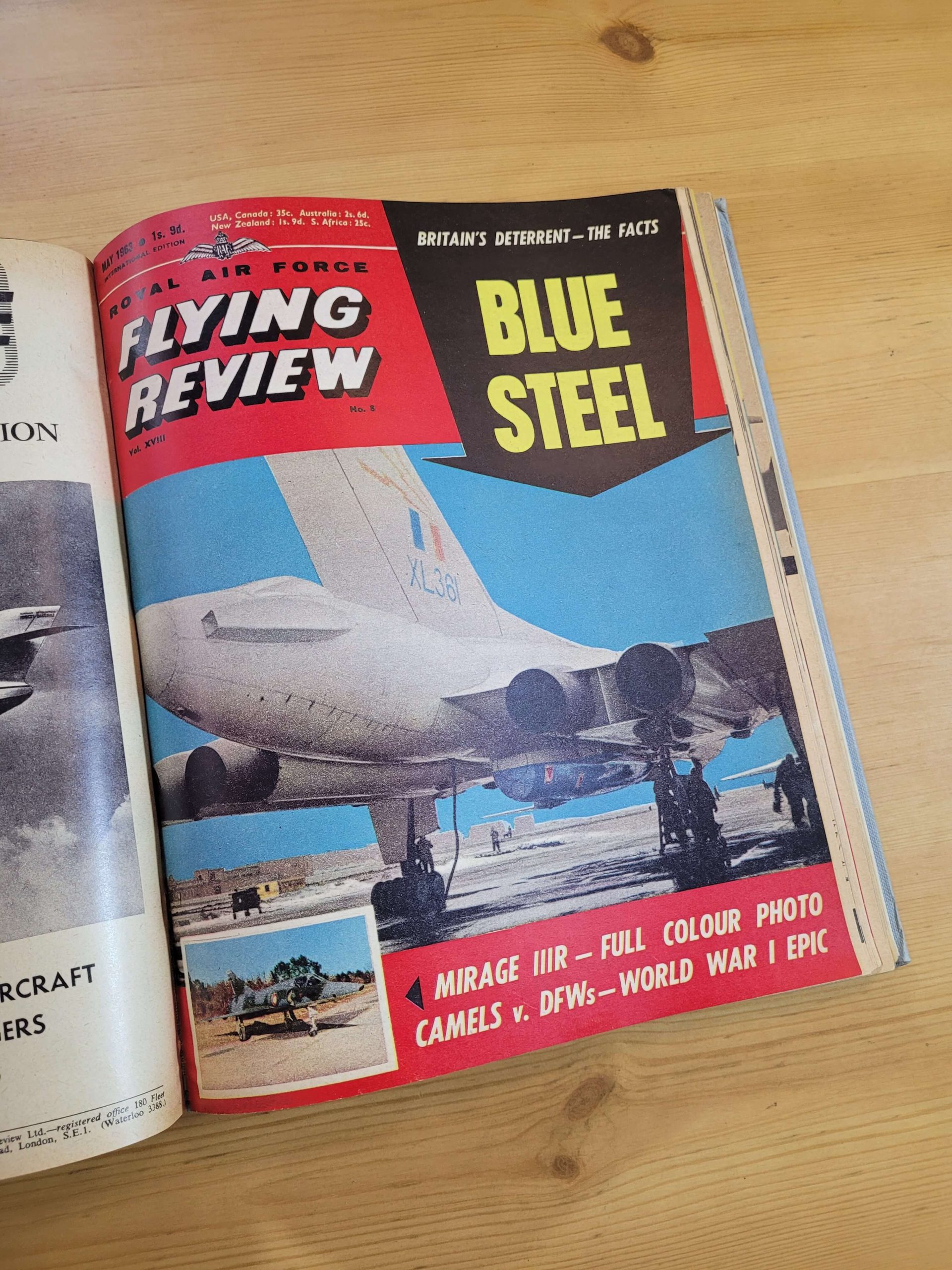 Empaste RAF FLYING REVIEW -Año completo- 1962 (12 revistas) - Imagen 11